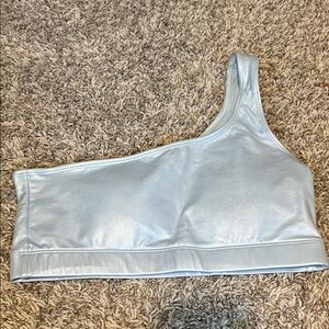 5/$20 ❤️𝙑𝙙𝙖𝙮 𝙘𝙡𝙤𝙨𝙚𝙩 𝙨𝙖𝙡𝙚 One-Shoulder Light Blue Sports Top